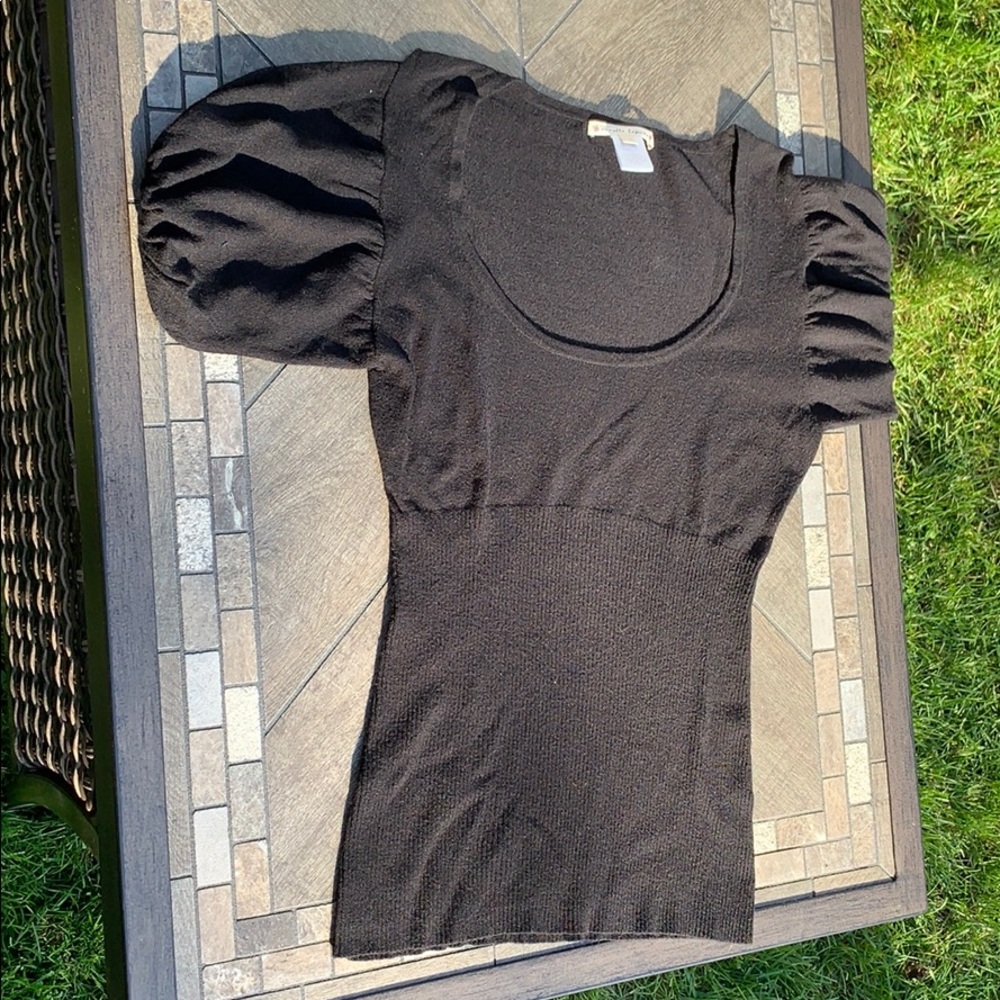 Short sleeved sweater